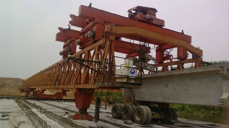 安裝調(diào)試現(xiàn)場(chǎng)圖四